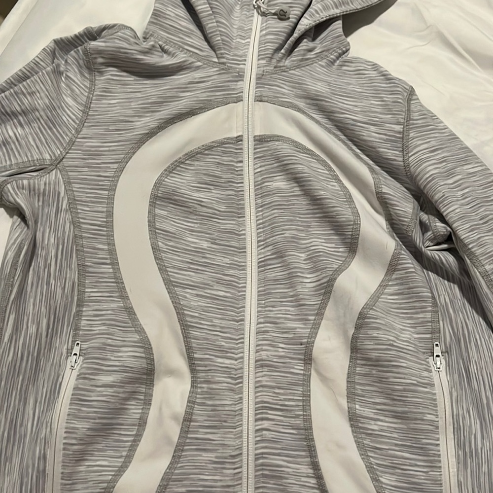 lululemon jacket